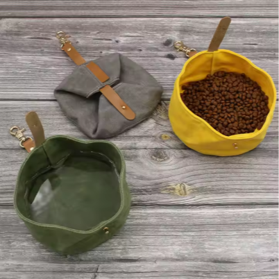 Max & Paws Everyday Portable Pet Bowl